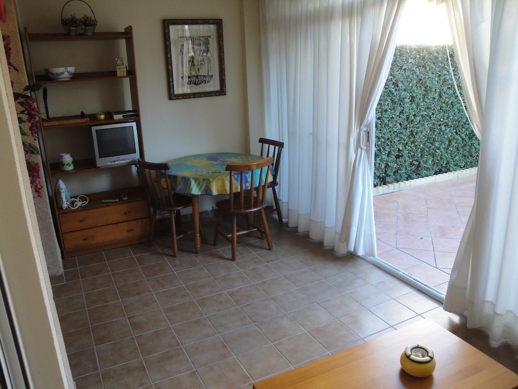 Apartamento Rosaleda Denia Bilik gambar